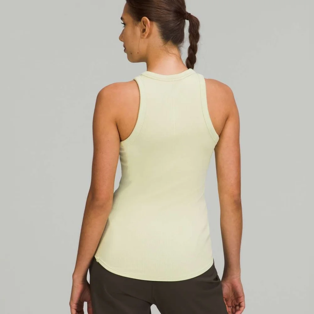 Lululemon Hold Tight Tank. Size 14 - Picture 2 of 7